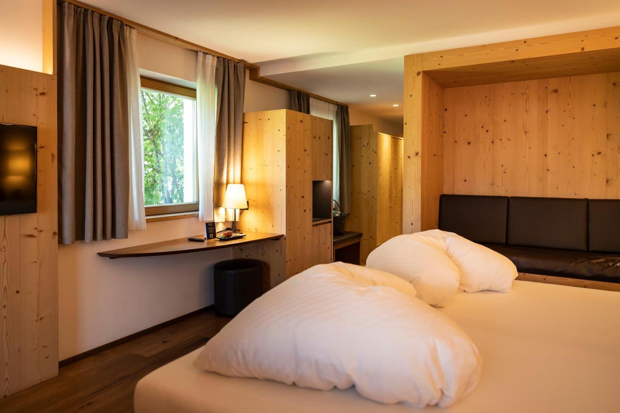 Artnatur Dolomites Hotel & Spa Siusi Oda fotoğraf