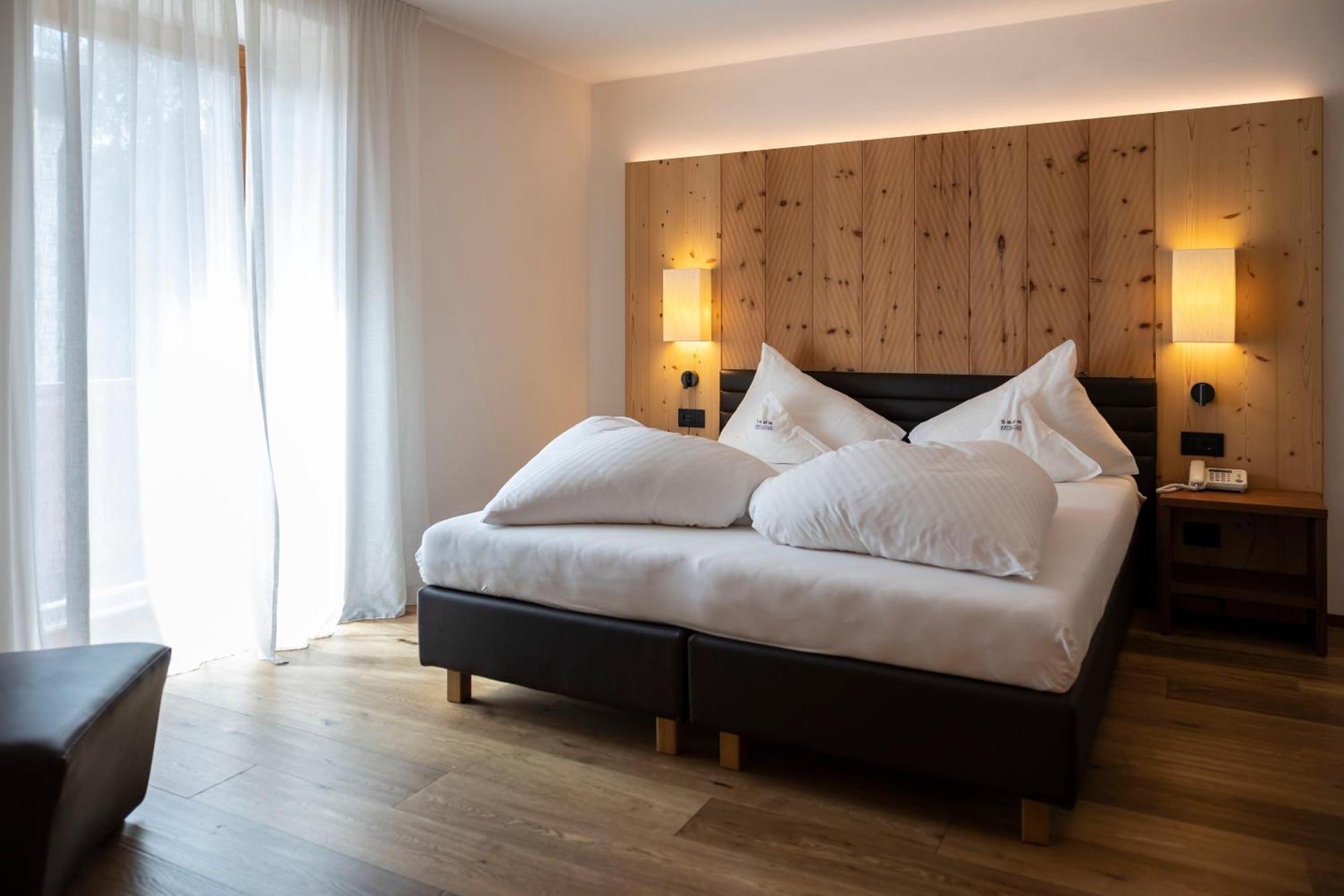 Artnatur Dolomites Hotel & Spa Siusi Oda fotoğraf