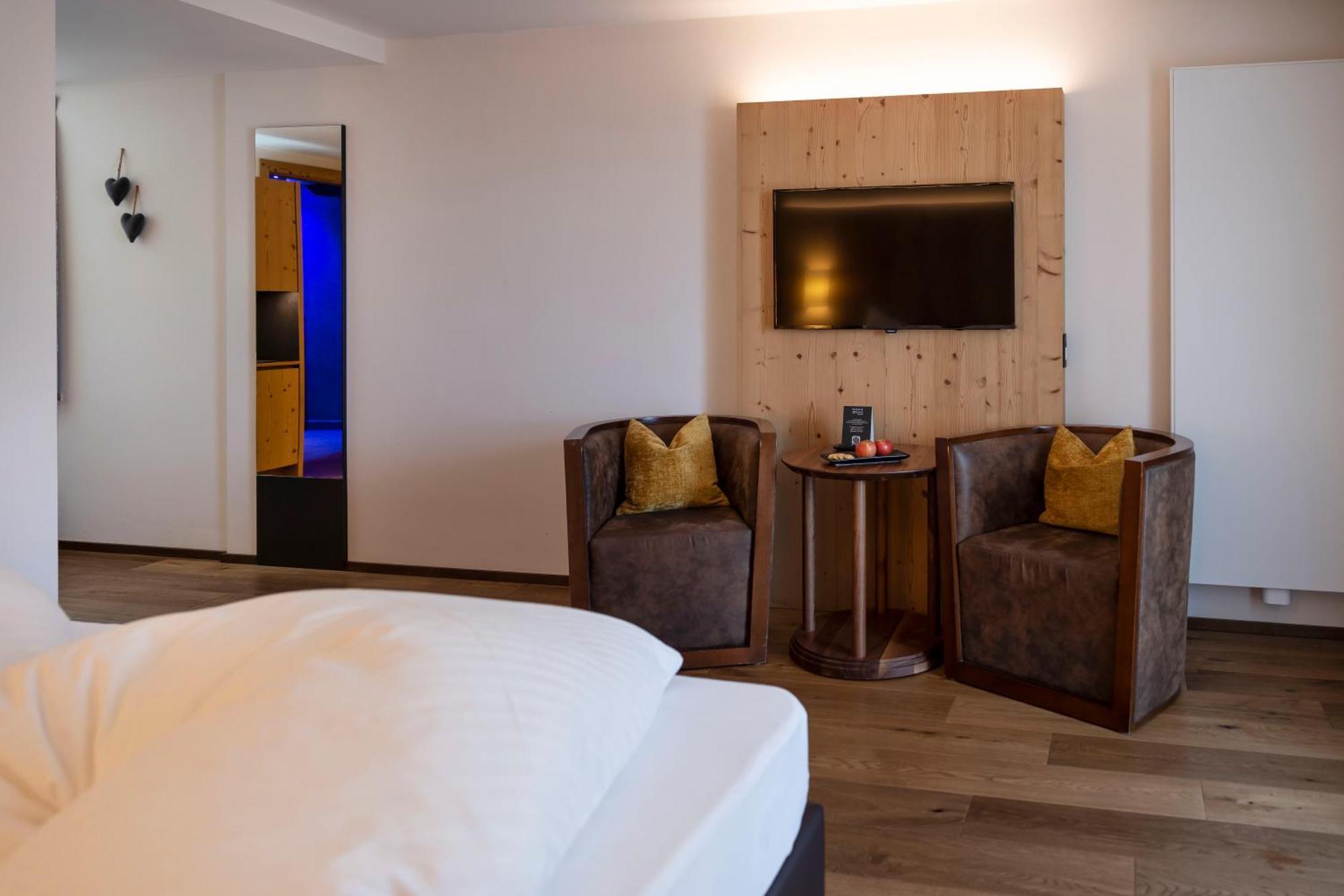 Artnatur Dolomites Hotel & Spa Siusi Oda fotoğraf